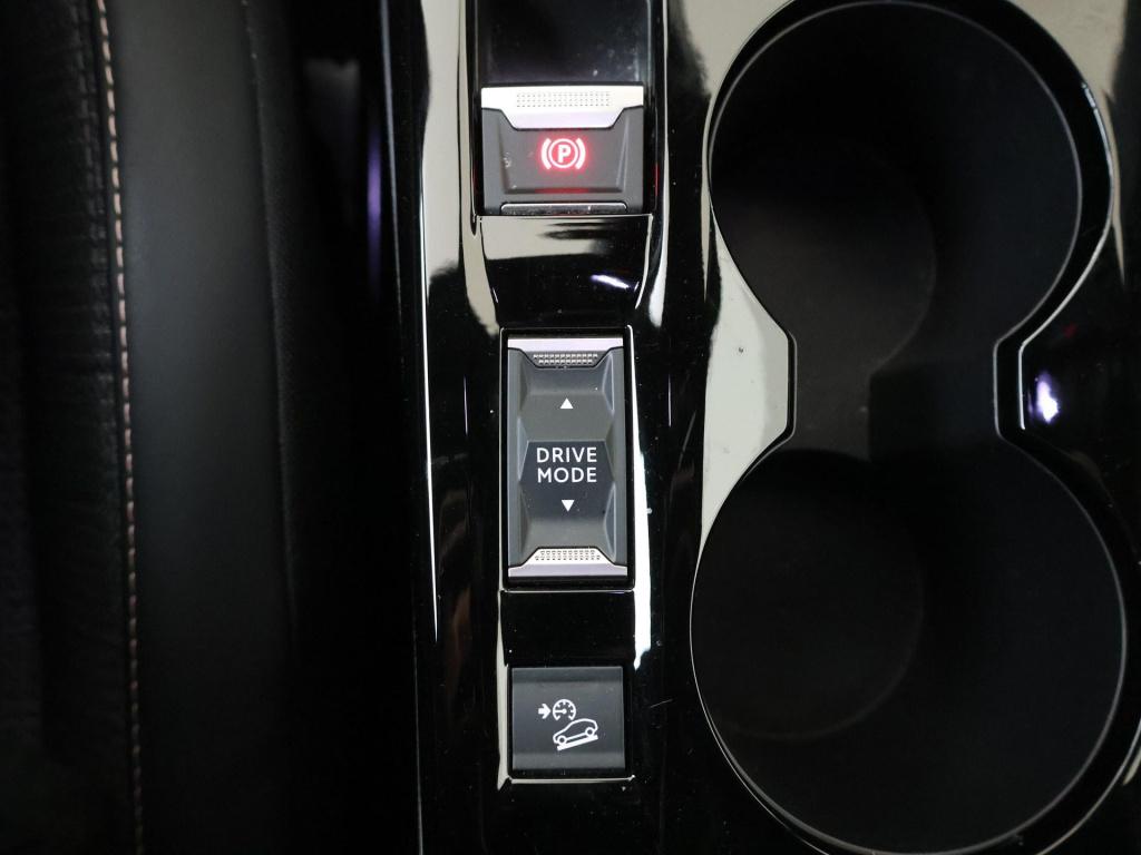 Peugeot 2008 1.2 hybrid 145 allure