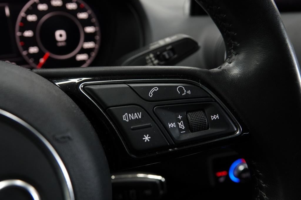 Audi Q2 1.4 tfsi | stoelverw. | pdc | 19" | camera |