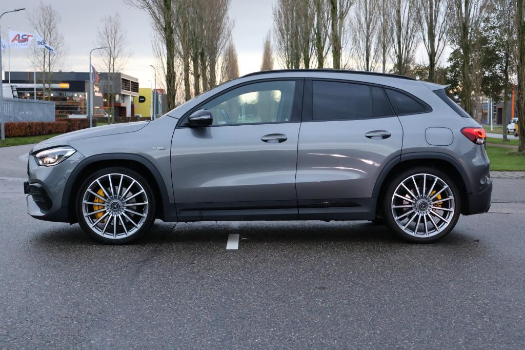 Mercedes-Benz Gla-klasse amg 35 4matic i panoramadak i mbux l spiegelpakket