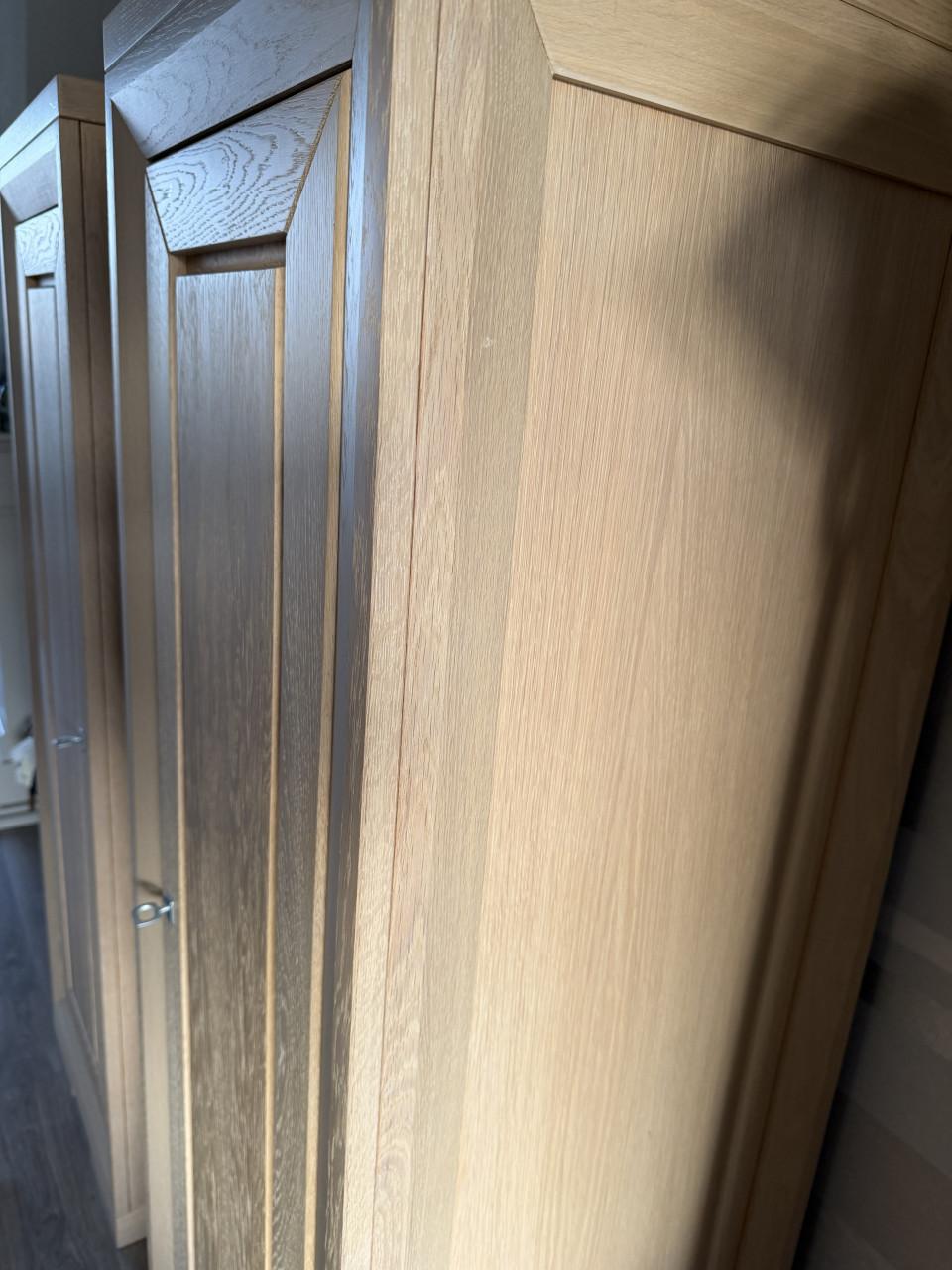 Massief blank/white eiken met grijze natuursteen meubelset