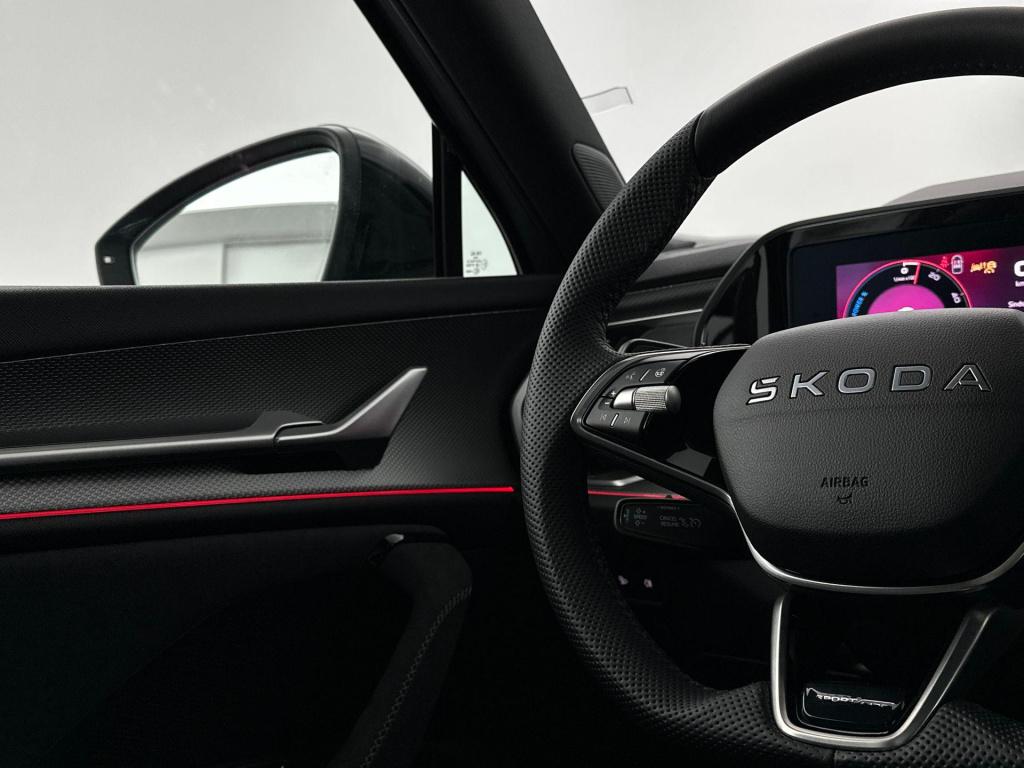 Skoda Kodiaq sportline business 1.5 tsi phev 150 kw / 204 pk su