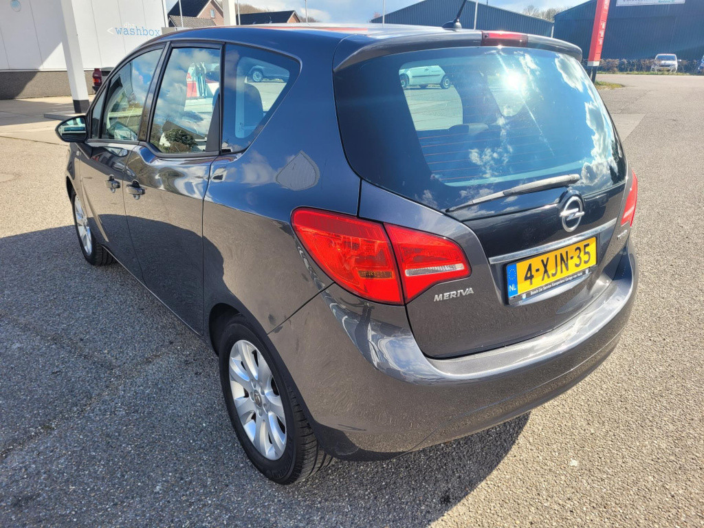 Opel Meriva 1.4 turbo cosmo 4250€ dit is de meeneemprijs/