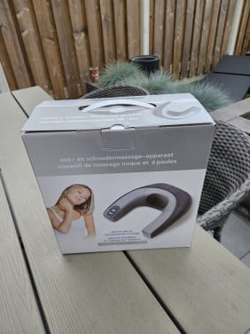 Nieuw HoMedics Nek en schoudermassagekussen met warmte functie...