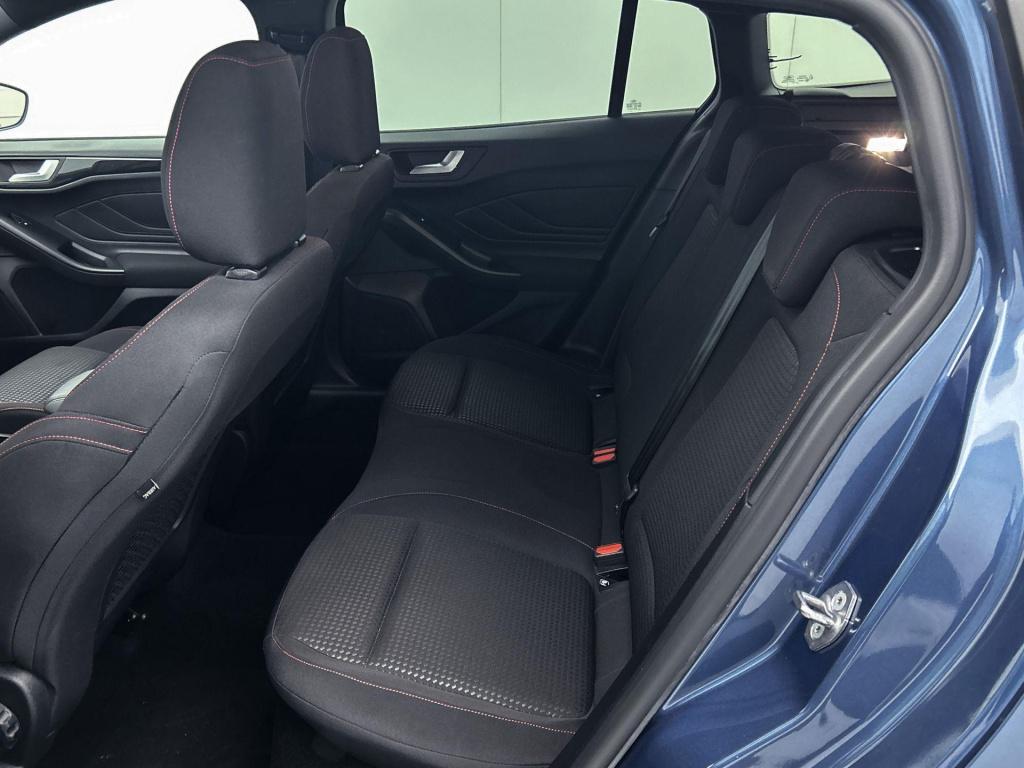 Ford Focus wagon 1.0 ecoboost hybrid st-line | automaat | climate control |