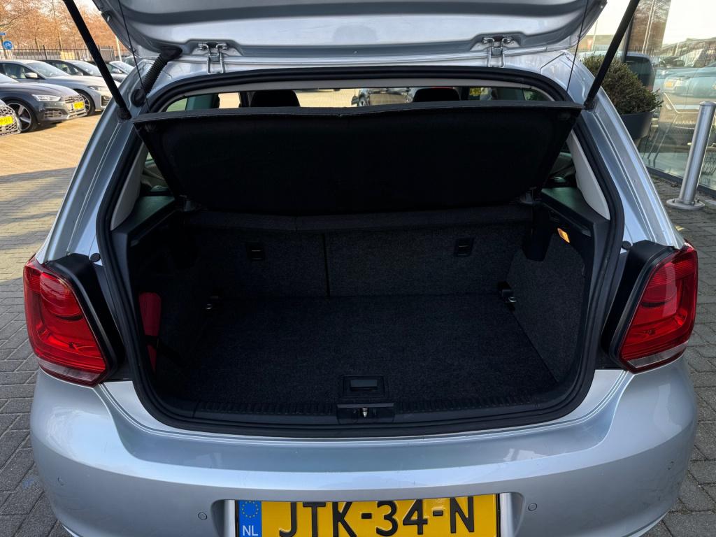 Volkswagen Polo 1.4-16v style * cruise control * panoramadak * carplay