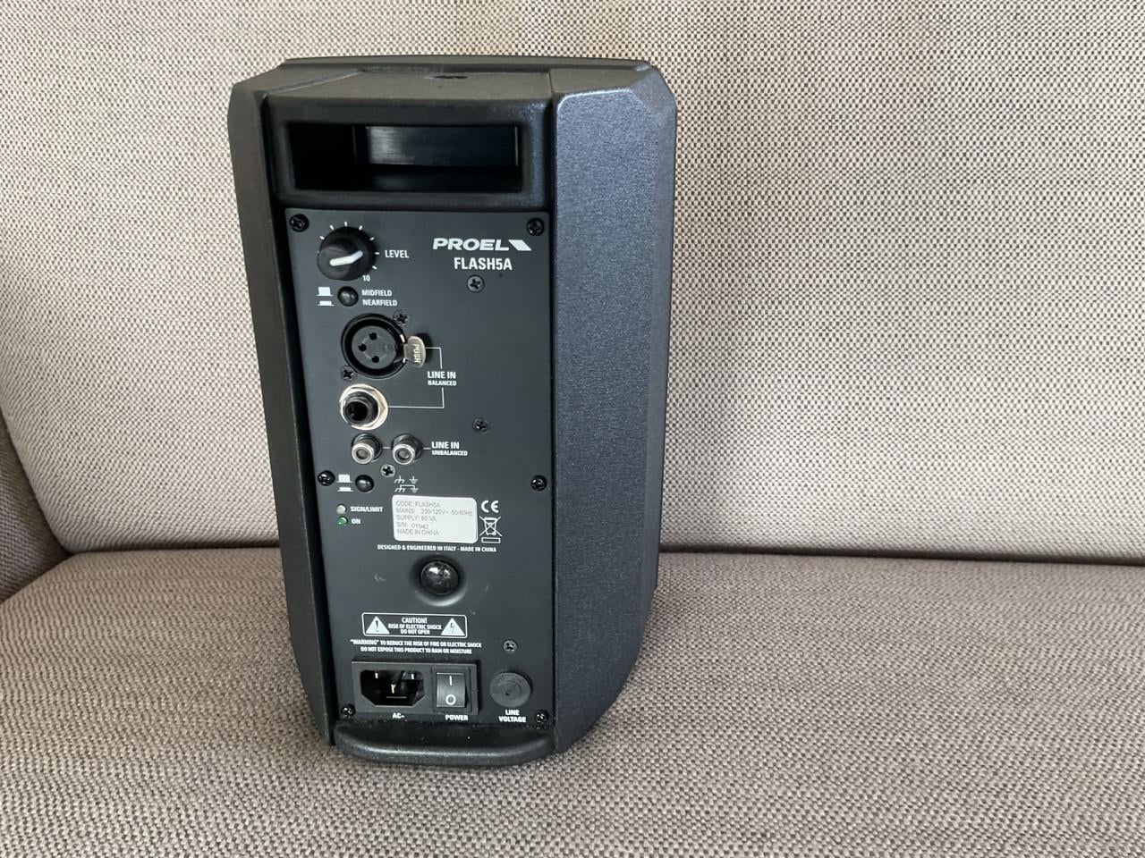 PROEL FLASH 5A actieve monitor !!!!!! met of zonder statief.