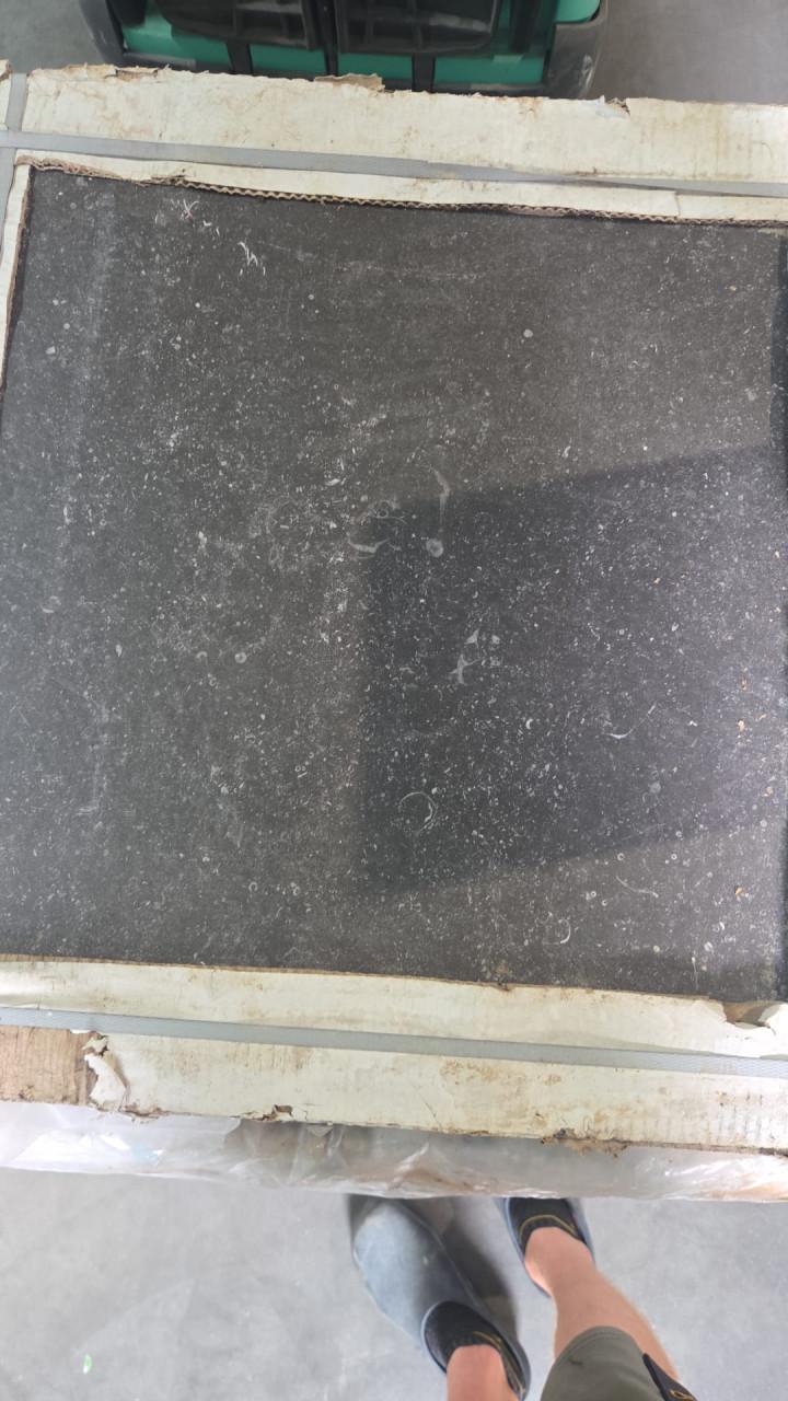 Ruim 16m2 keramische tegels, 60x60x3