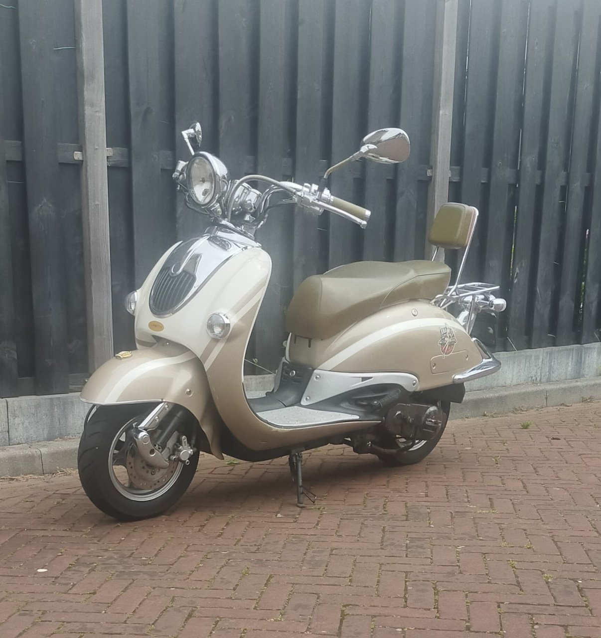 🛵 Benzhou Snorscooter – Betrouwbaar & Betaalbaar Rijden!