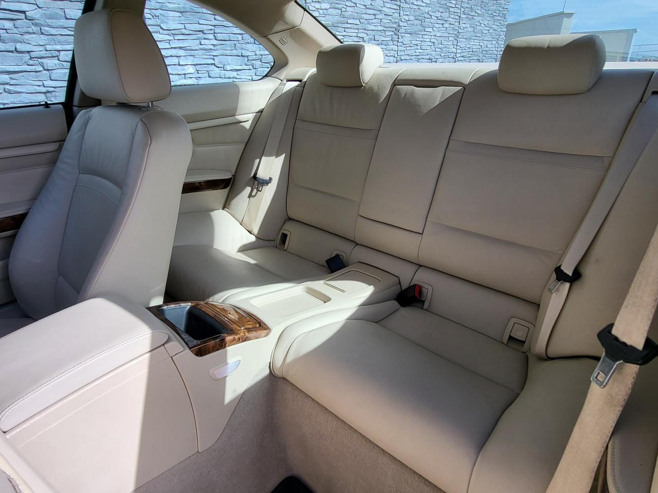 BMW 325i Coupe High Executive Aut. 218pk