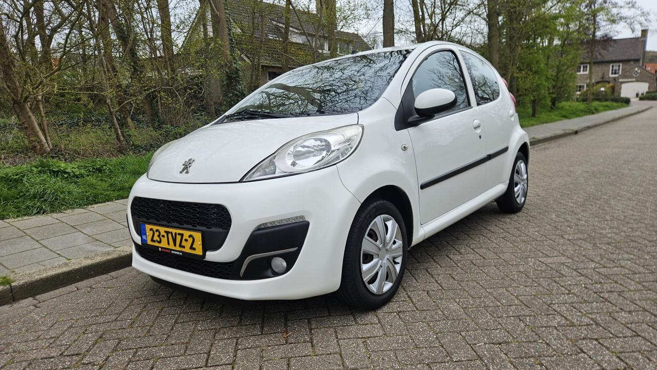 Zuinige (1:23 !)5drs PEUGEOT 107 Active / NL AUTO / NAP / AIRCO / APK 03-27