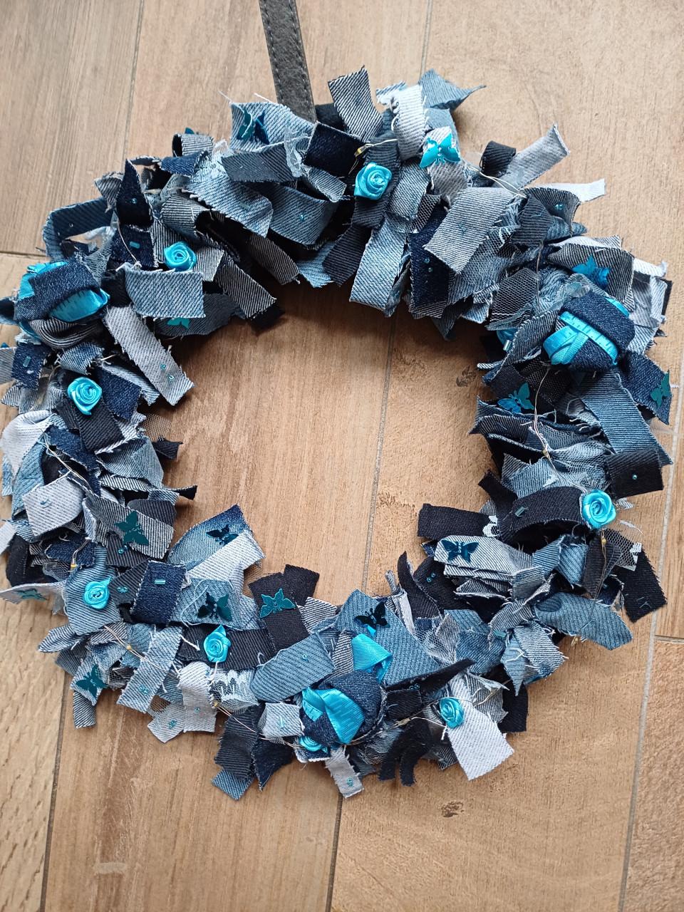 Krans van spijkerstof