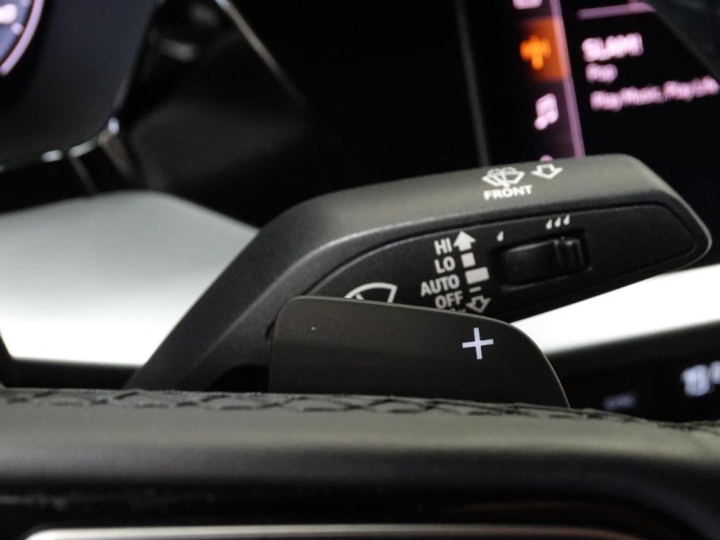 Audi A3 35 tfsi 150pk s tronic s line edition