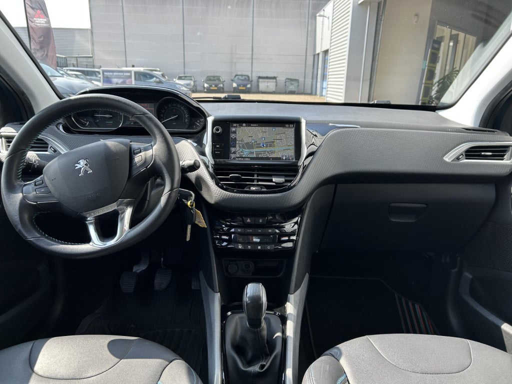 Peugeot 2008 1.2 puretech urban cross distributieriem gemodificeerd