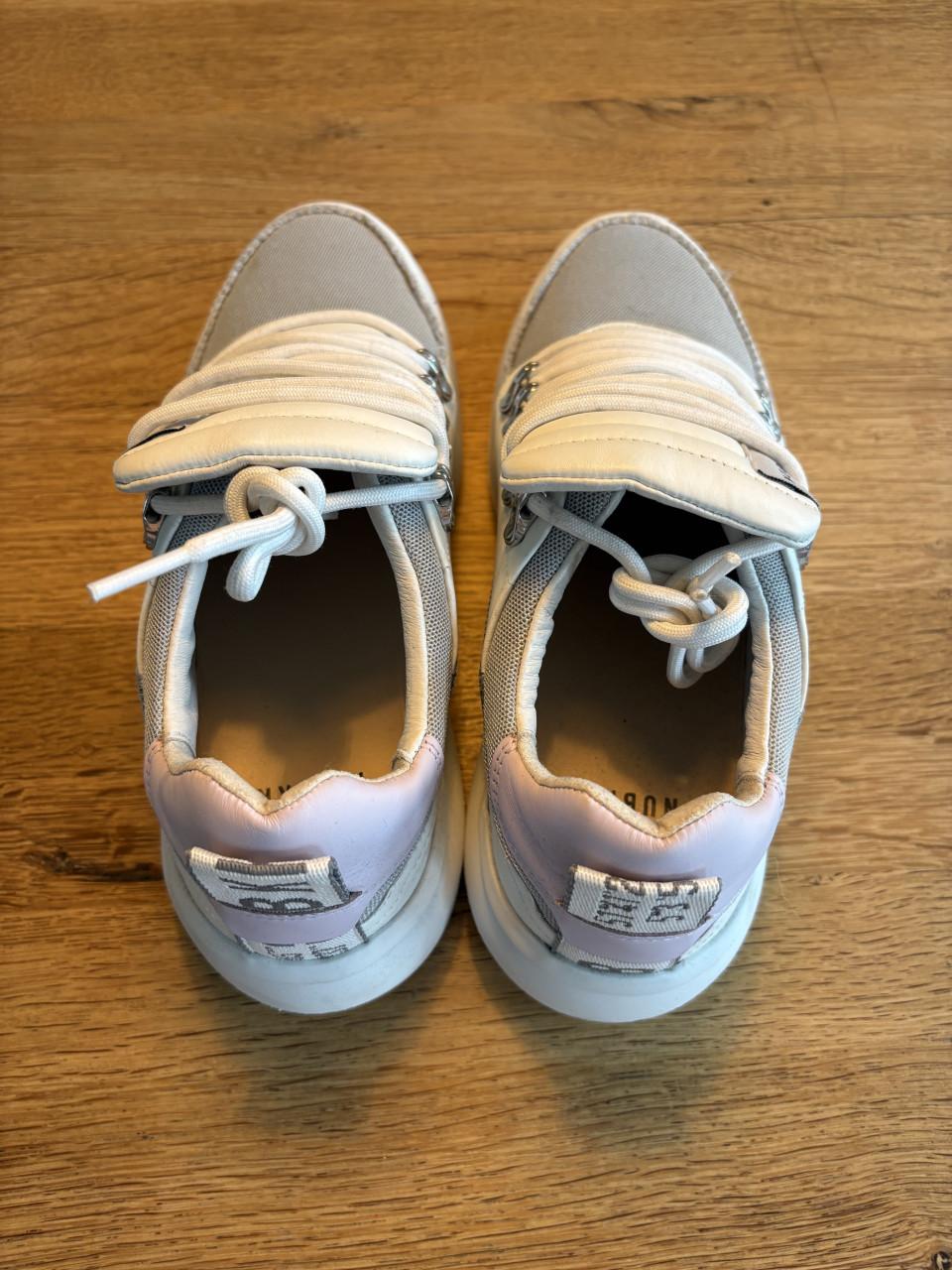 Nubikk sneakers mt 40
