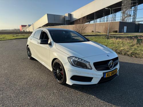Mercedes-Benz A klasse A180 1.6 2013 Wit AMG pakket