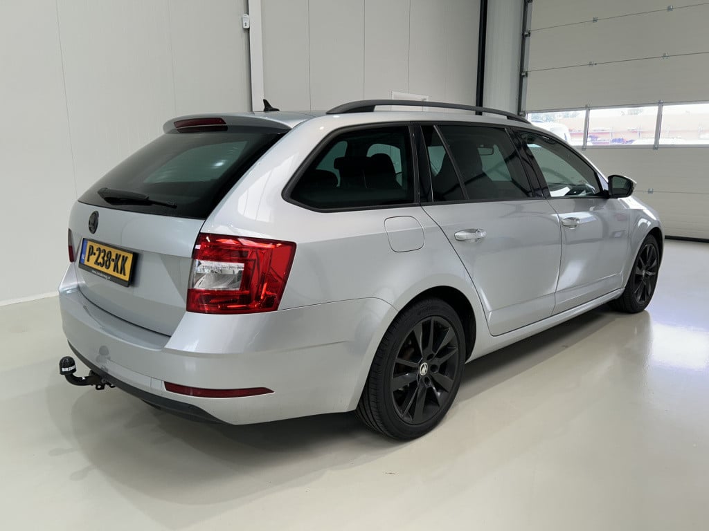 Skoda Octavia combi 1.0 tsi style sportline int.