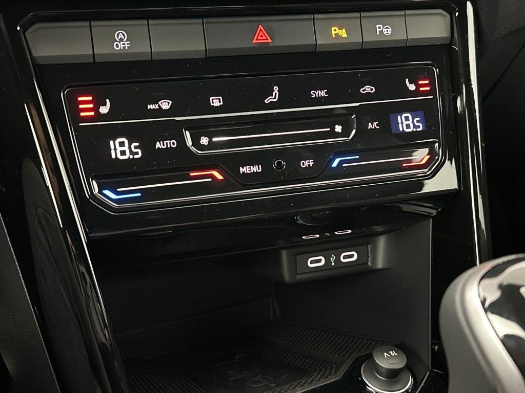 Volkswagen T-roc r-line-edition 1.0 85 kw / 116 pk tsi suv 6 versn. led plu