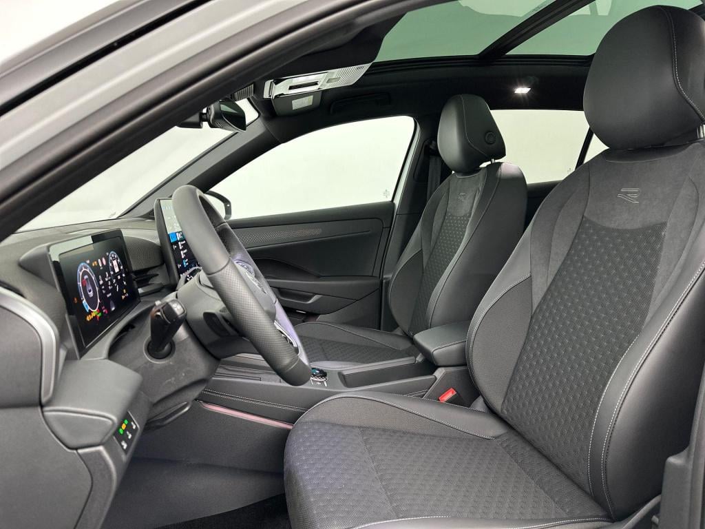 Volkswagen T-roc 1.5 etsi r-line first edition