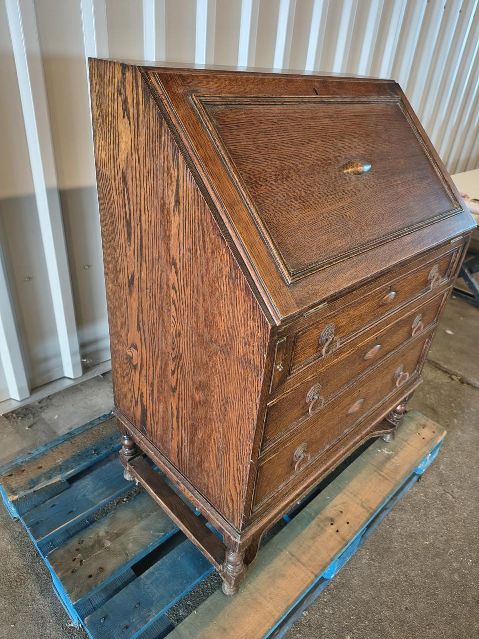 Secretaire