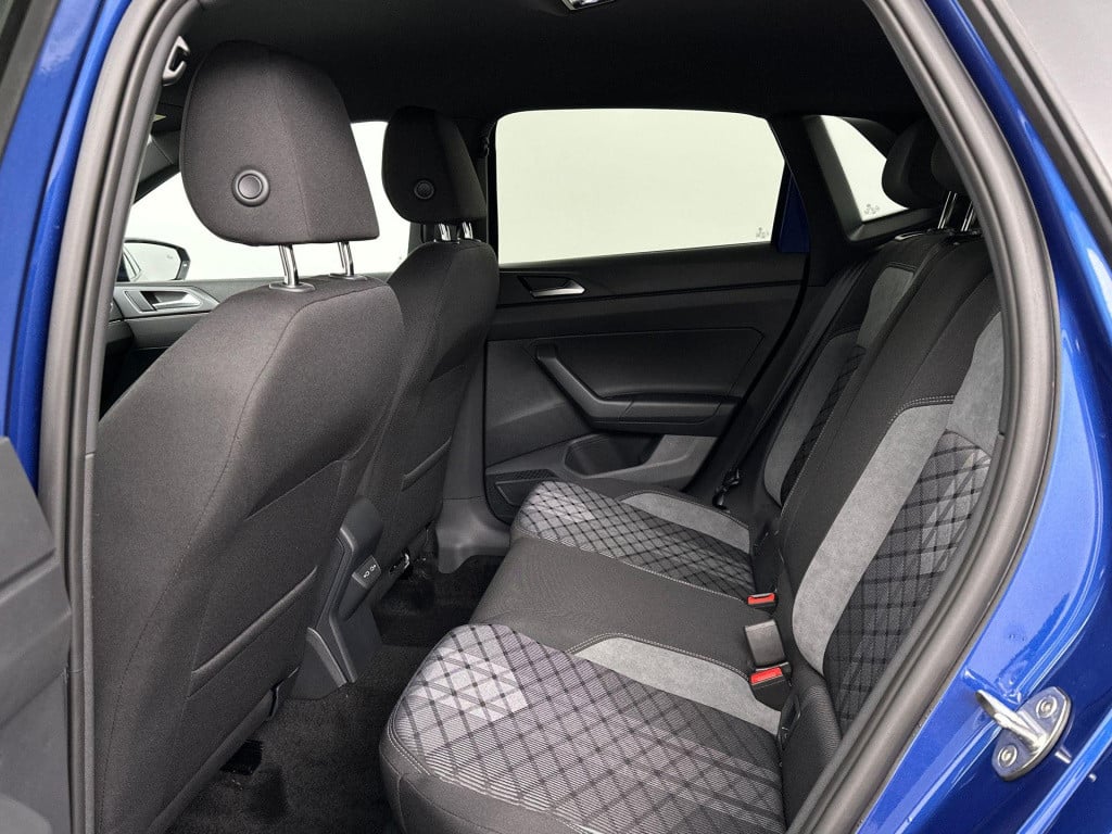 Volkswagen Polo r-line edition 1.0 tsi 70 kw / 95 pk hatchback 7 v