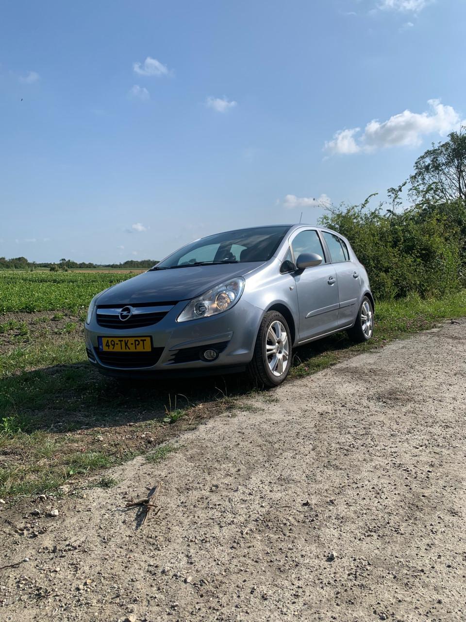 Opel Corsa 14 5deurs