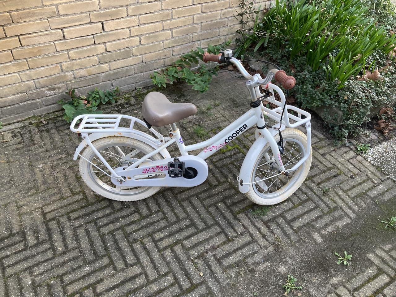 3 fietsen te koop t.e.a.b.