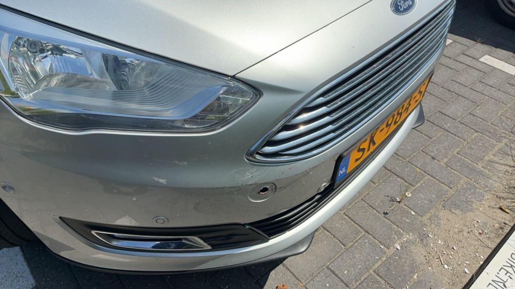 Ford C-max 1.0 titanium