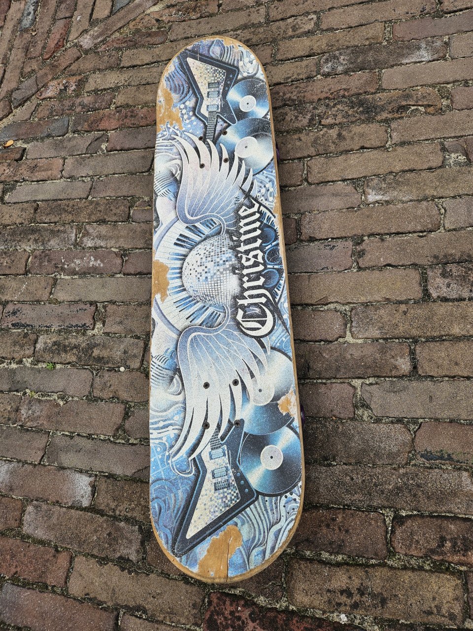 Skateboard