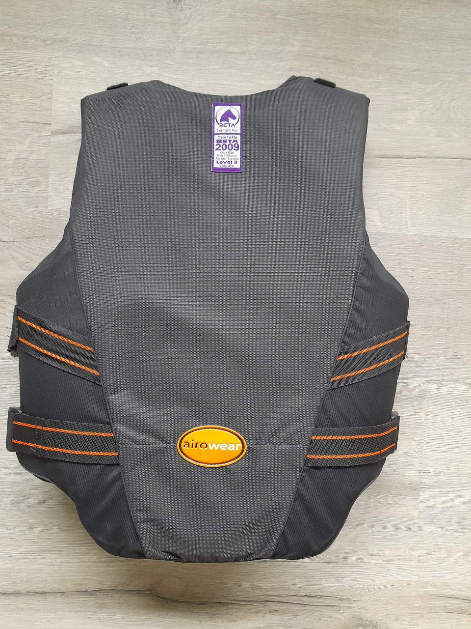 Bodyprotector Airowear Outlyne maat L4 Slim  - € 95,00