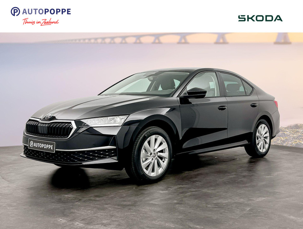 Skoda Octavia first edition 1.5 tsi m-hev 85 kw / 115 pk hatchba
