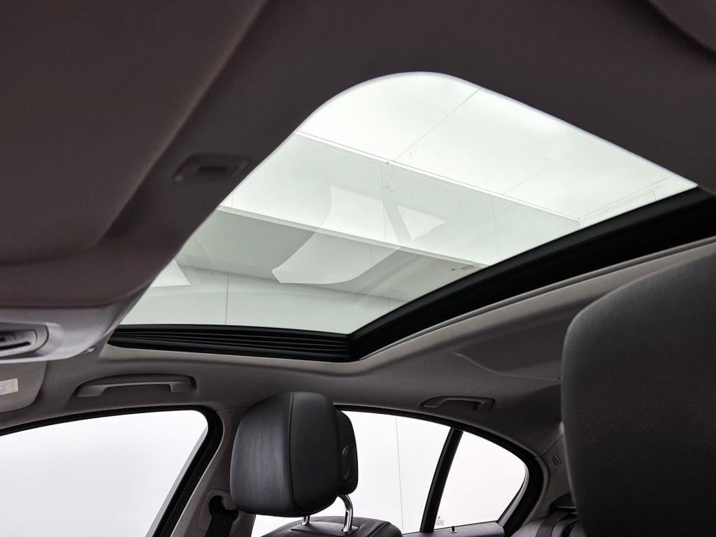 BMW 5 Serie 523i high executive | schuif/kanteldak |