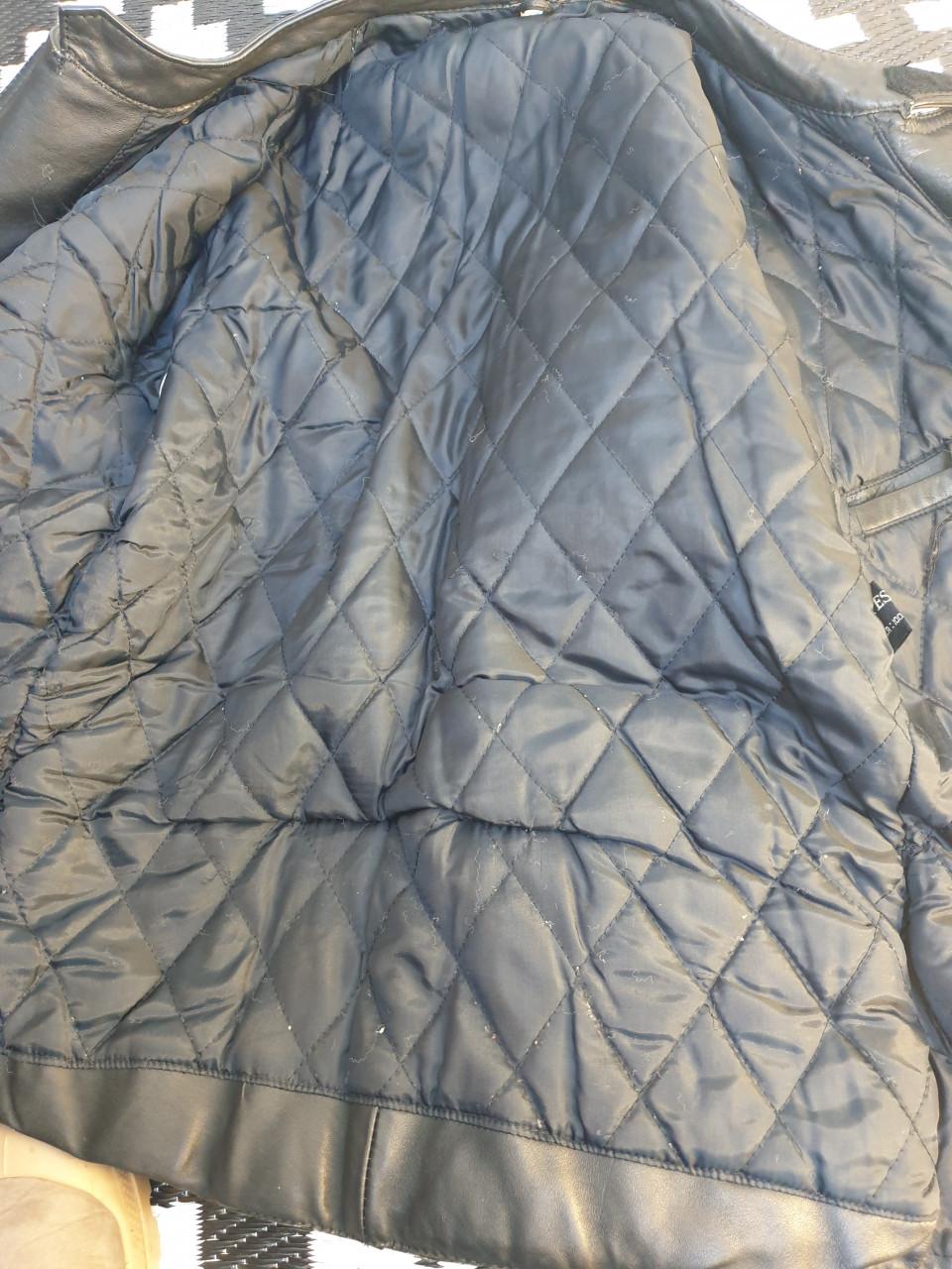 2 stoere bikerjackets.