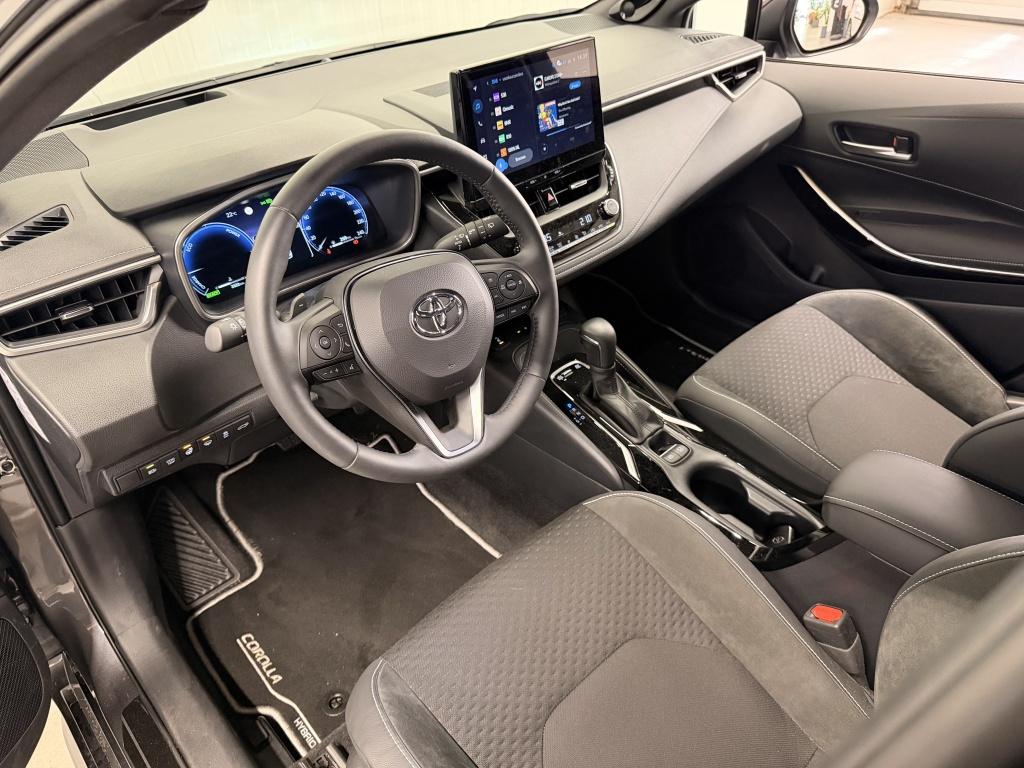 Toyota Corolla Touring Sports hybrid 180 executive