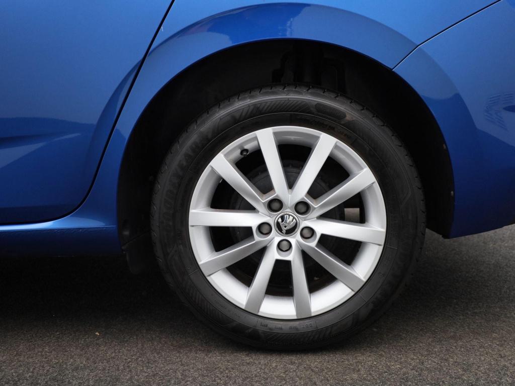 Skoda Scala 1.0 tsi business edition | navigatie | apple carplay | virtual 