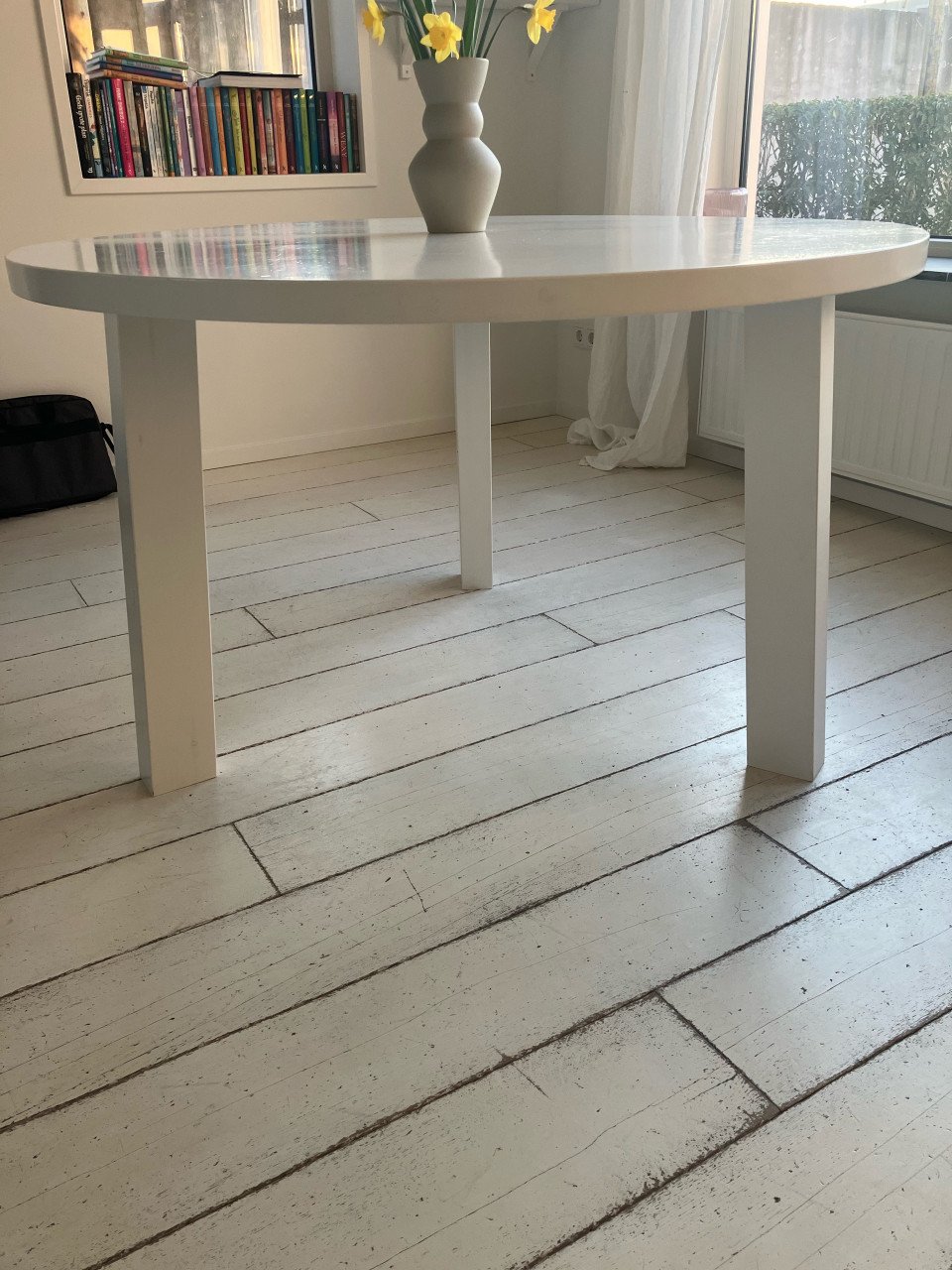 Eettafel rond 125 cm wit