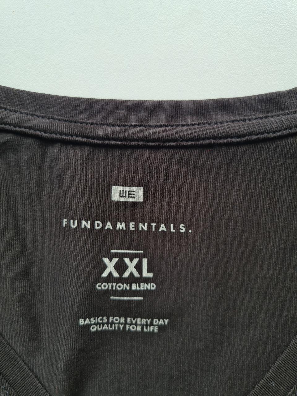 Nieuw zwart V-hals shirt van WE Maat XXL