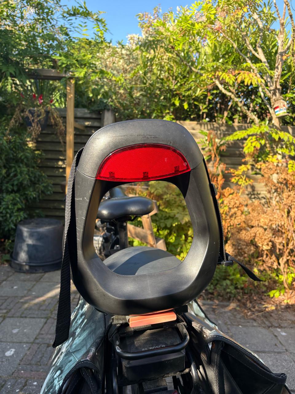 Thule Yepp achterzitje Junior Budget black