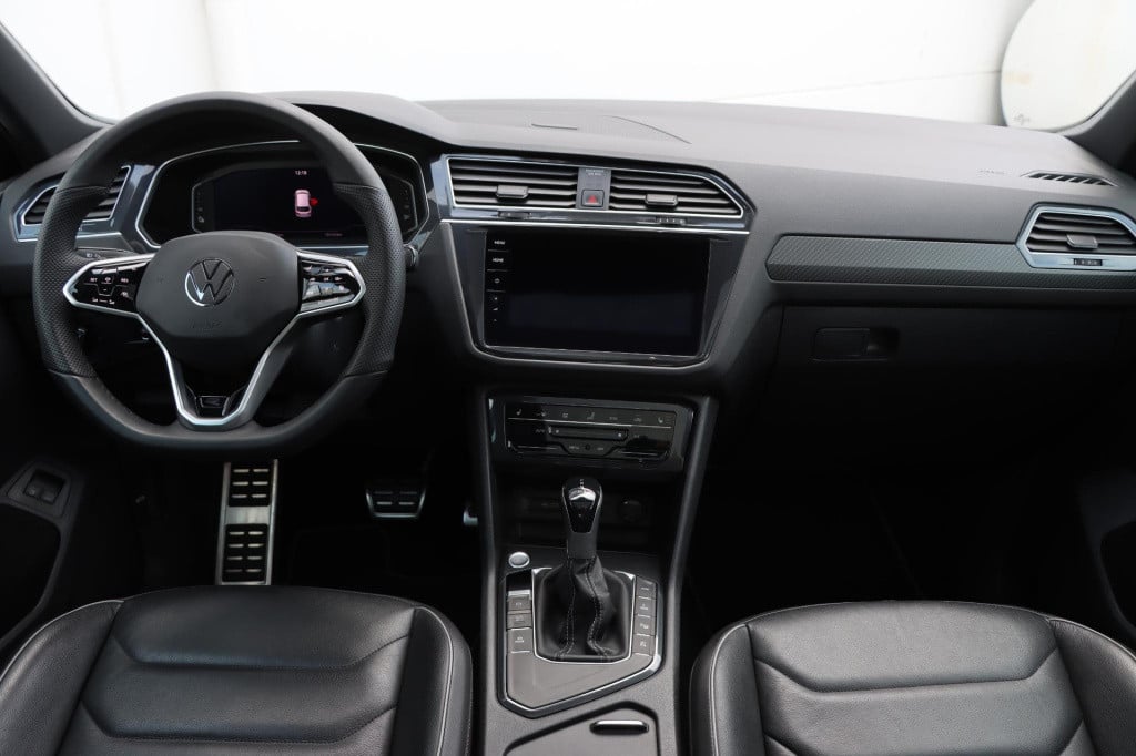 Volkswagen Tiguan 1.4 tsi ehybrid r-line business + 245pk dsg6