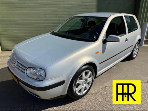 Volkswagen Golf 1.6