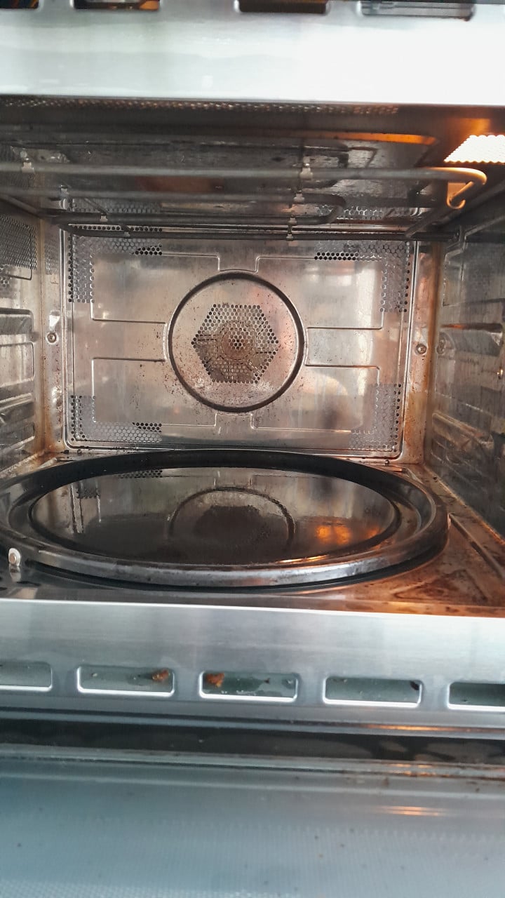 Combi oven magnetron