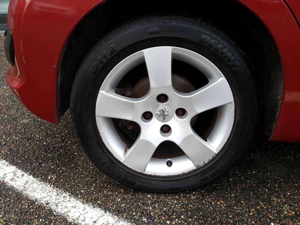 Peugeot 207 première 1.6-16v vti-120pk navigatie | cruise & climate control