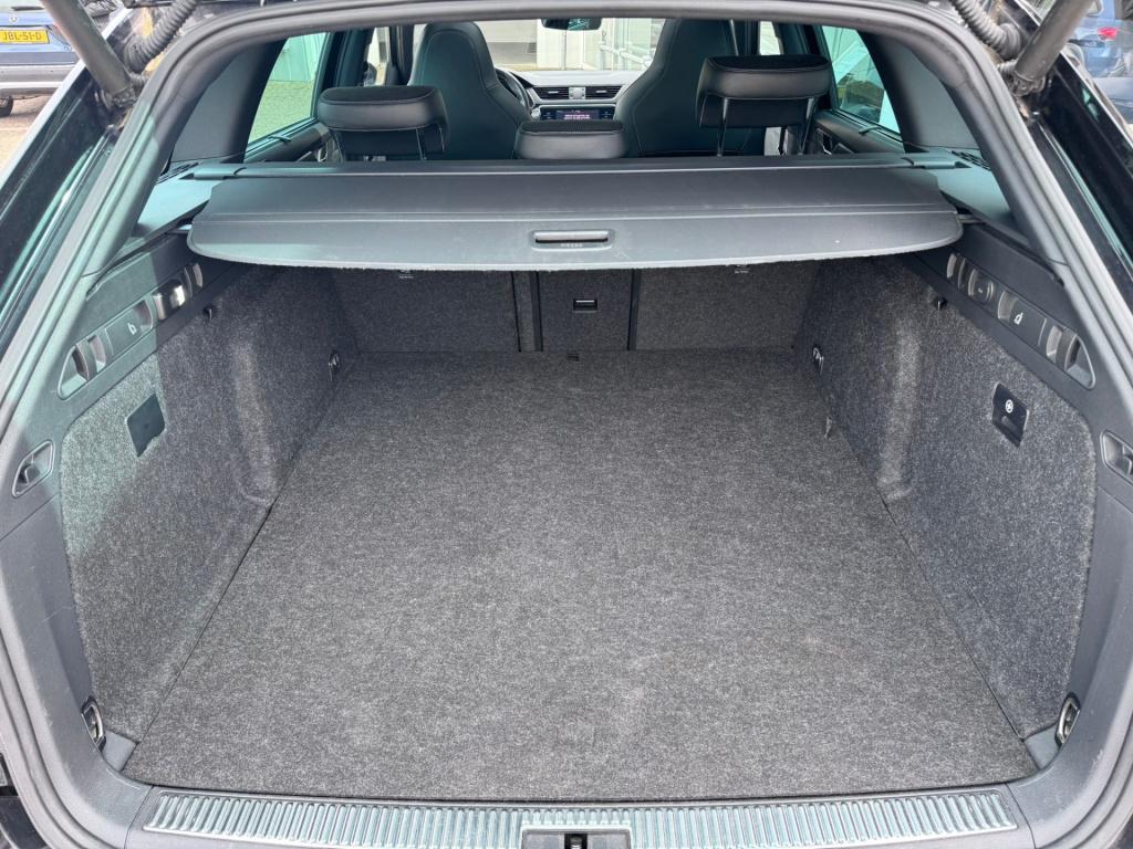 Skoda Superb combi 1.4 tsi iv sportline business