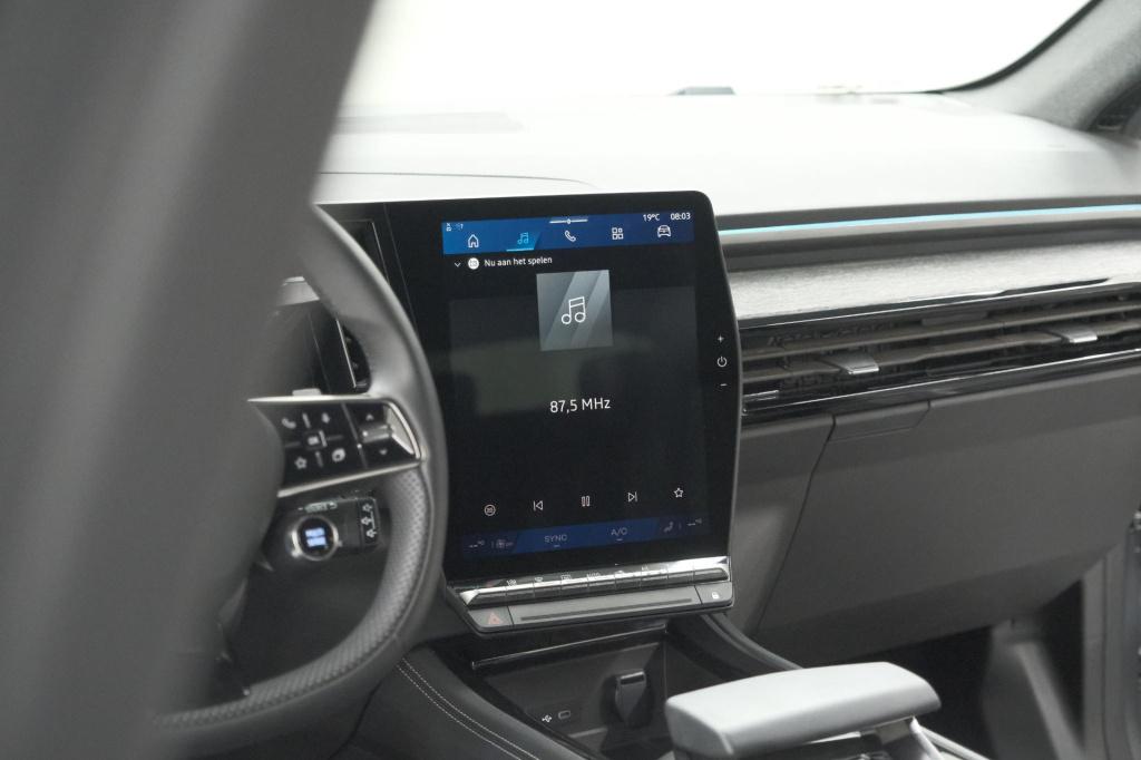 Renault Austral 1.2 e-tech full hybrid 200 techno | 360 camera | panoramada