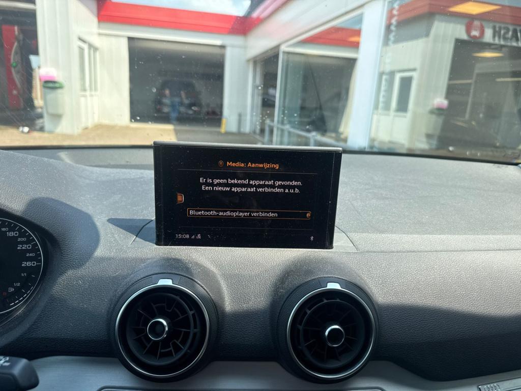 Audi Q2 30 tfsi sport