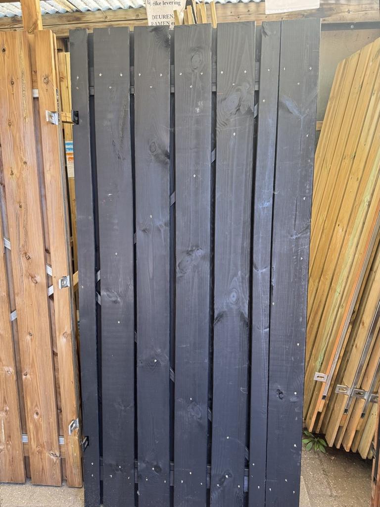 Tuinpoort 90x195cm naaldhout (zwart gespoten) op zwart staalframe