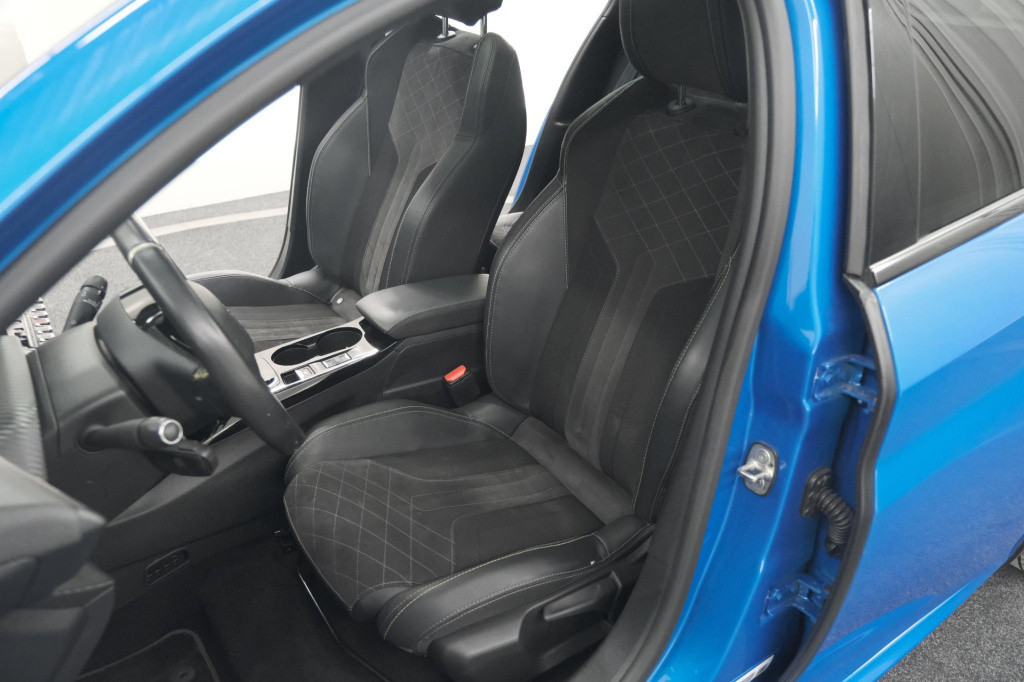 Peugeot 208 ev gt pack 50 kwh | 3 fase | camera | panoramadak | dodehoekdet