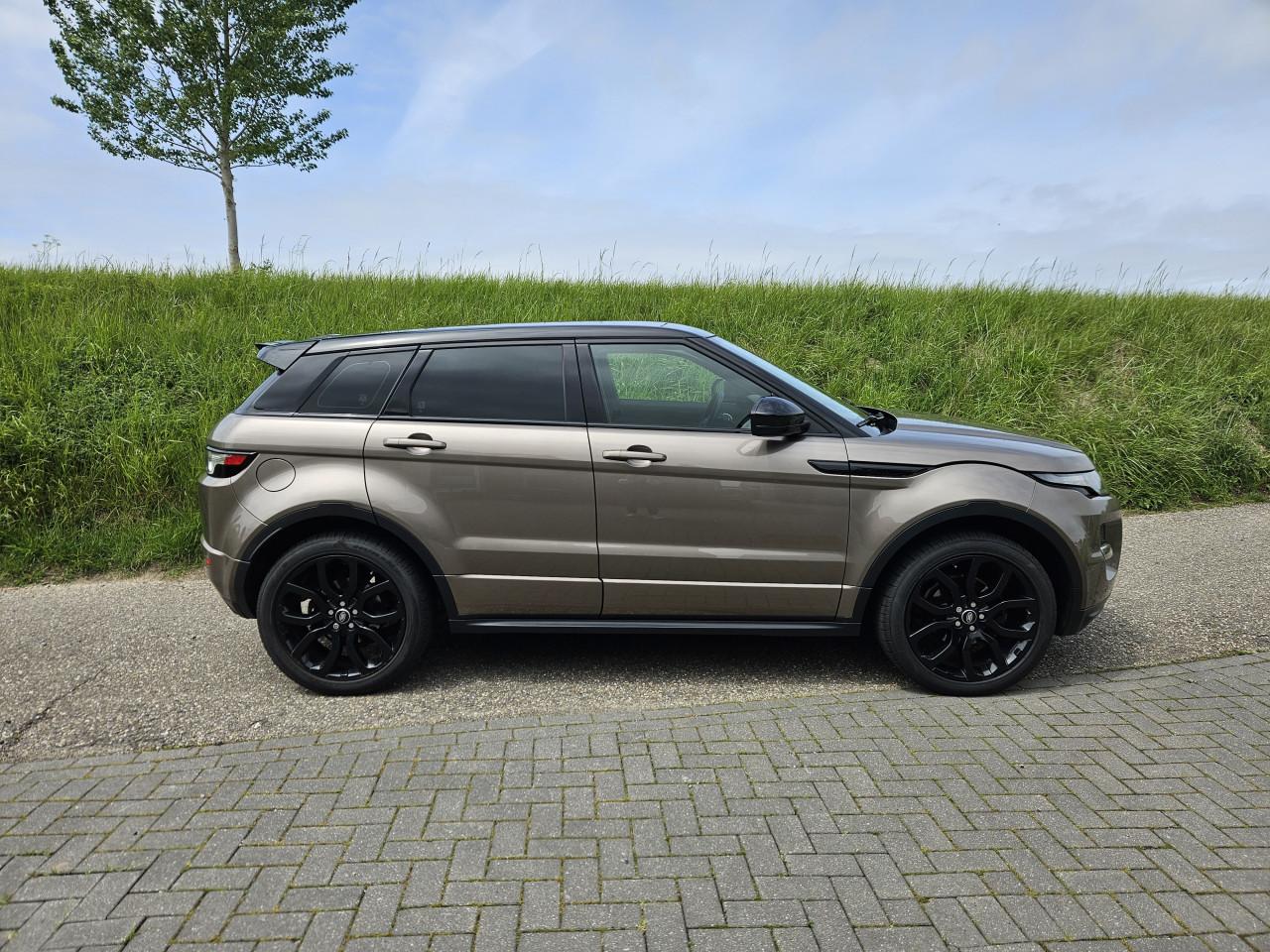 Range Rover Evoque SI 4