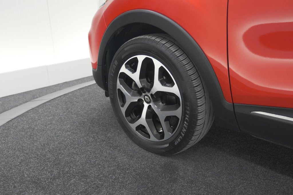 Renault Captur tce 120 edc intens | trekhaak | camera | navigatie | parkeer