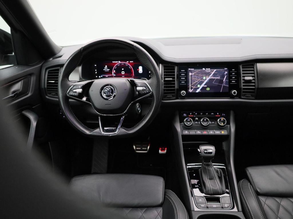 Skoda Kodiaq 1.5 tsi sportline business | automaat | trekhaak | panoramadak