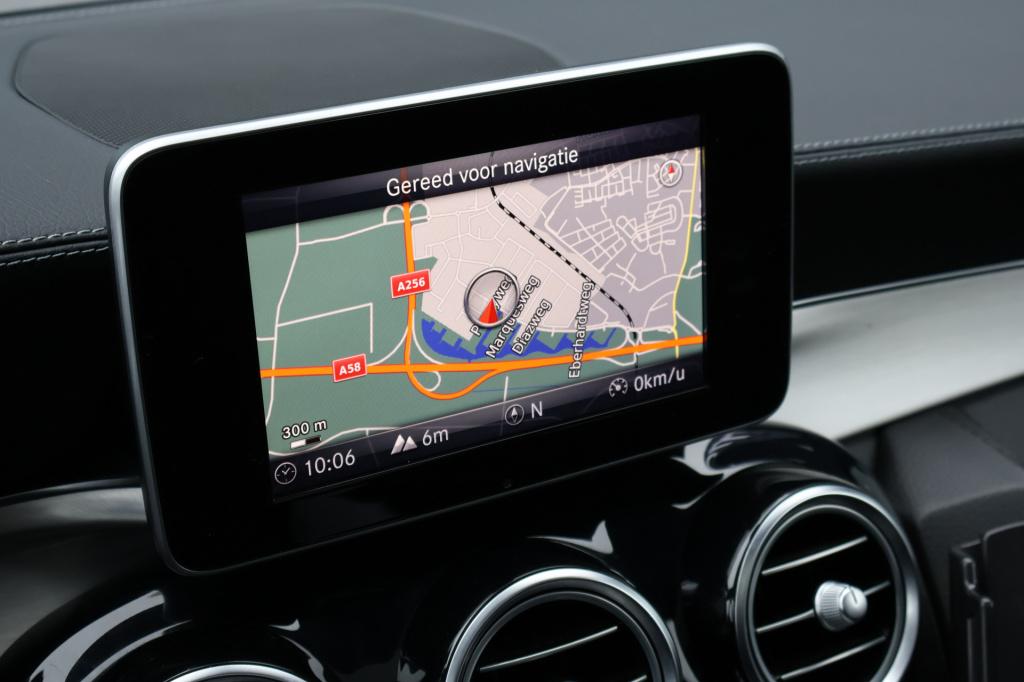 Mercedes-Benz Glc 250 d 4matic amg l panoramadak l trekhaak l stoelverwarmi